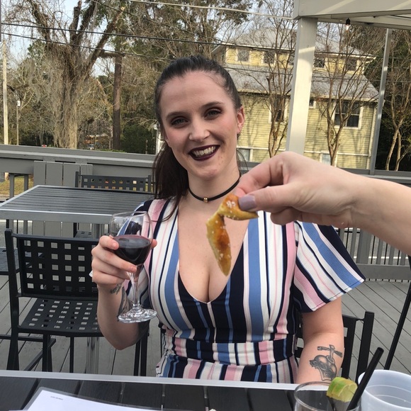 Meet your Posher, Kelly - Picture 1 of 1